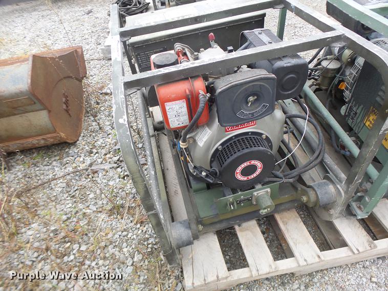 image for item DF9383 US Army MEP016C generator