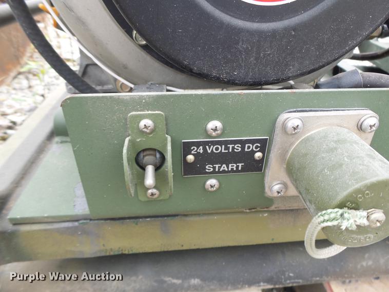 image for item DF9383 US Army MEP016C generator