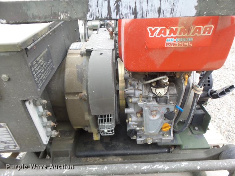 image for item DF9383 US Army MEP016C generator