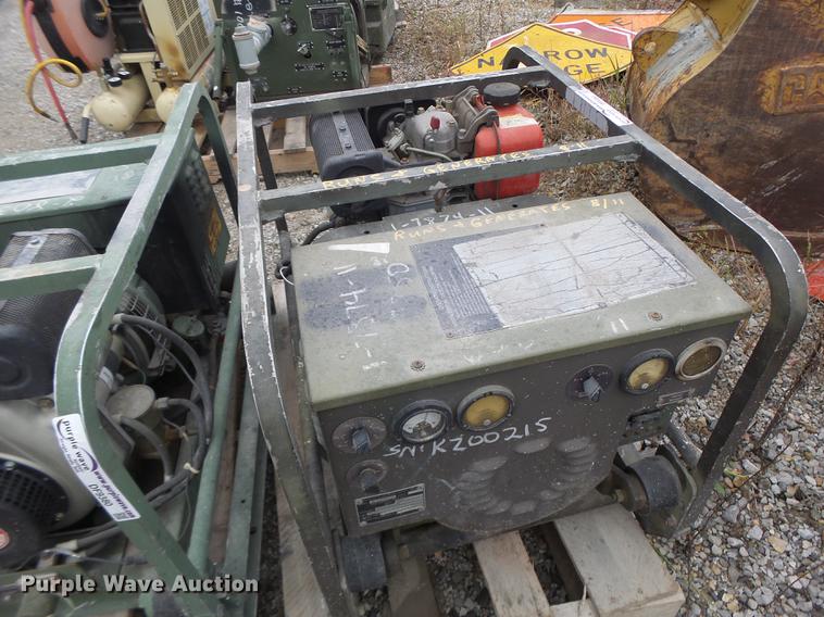 image for item DF9383 US Army MEP016C generator