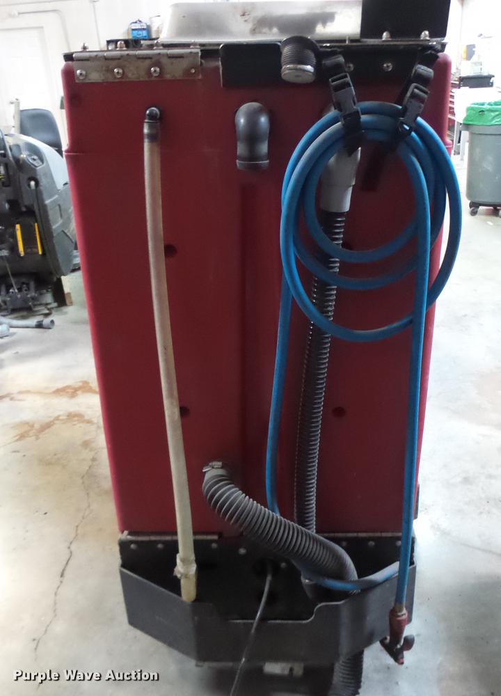 image for item DF9396 Factory Cat 34-D floor scrubber