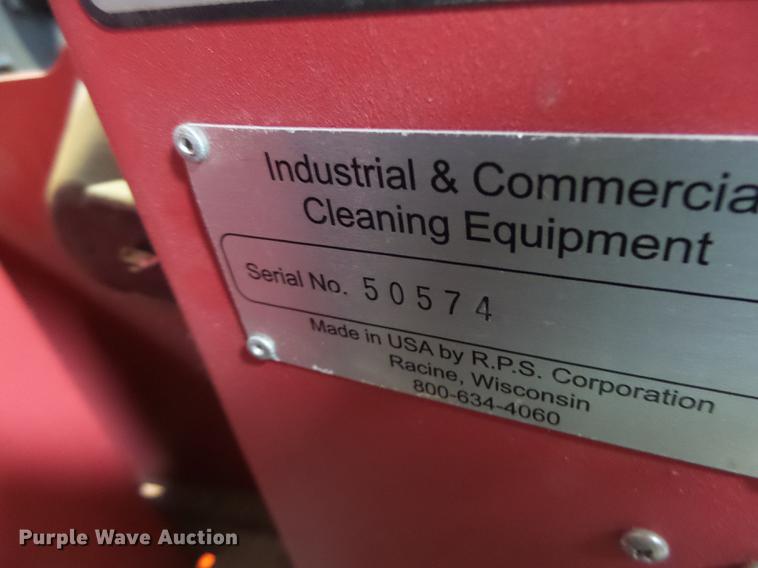 image for item DF9396 Factory Cat 34-D floor scrubber