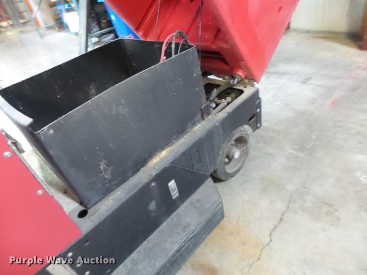 image for item DF9396 Factory Cat 34-D floor scrubber