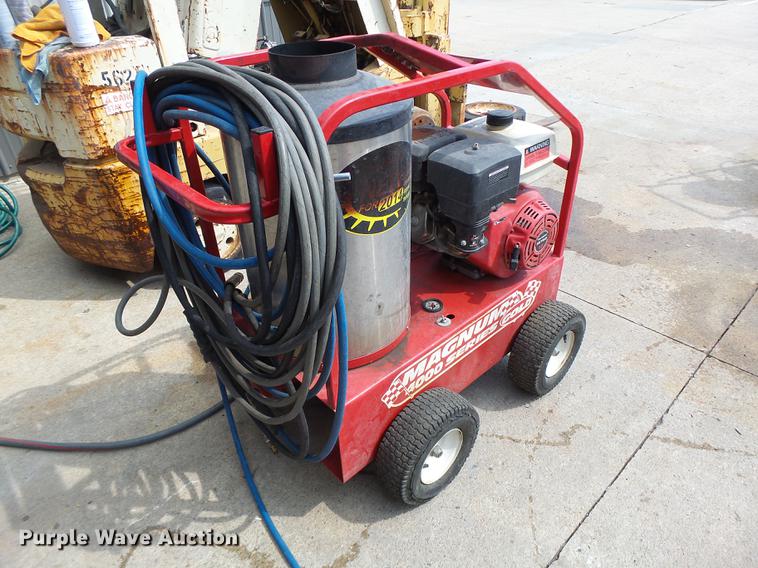 image for item DF9399 Magnum 4000 pressure washer