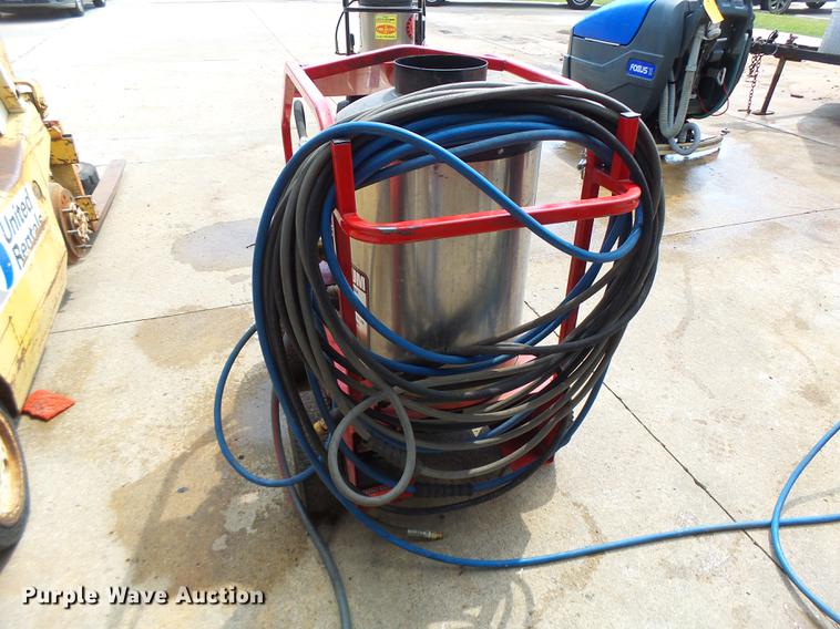 image for item DF9399 Magnum 4000 pressure washer