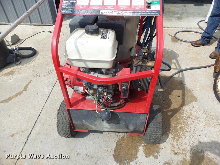 image for item DF9399 Magnum 4000 pressure washer