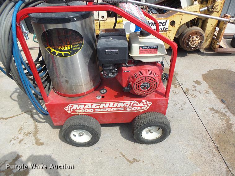 image for item DF9399 Magnum 4000 pressure washer
