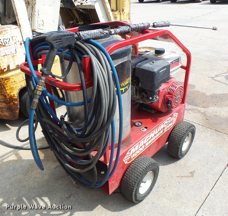 image for item DF9399 Magnum 4000 pressure washer