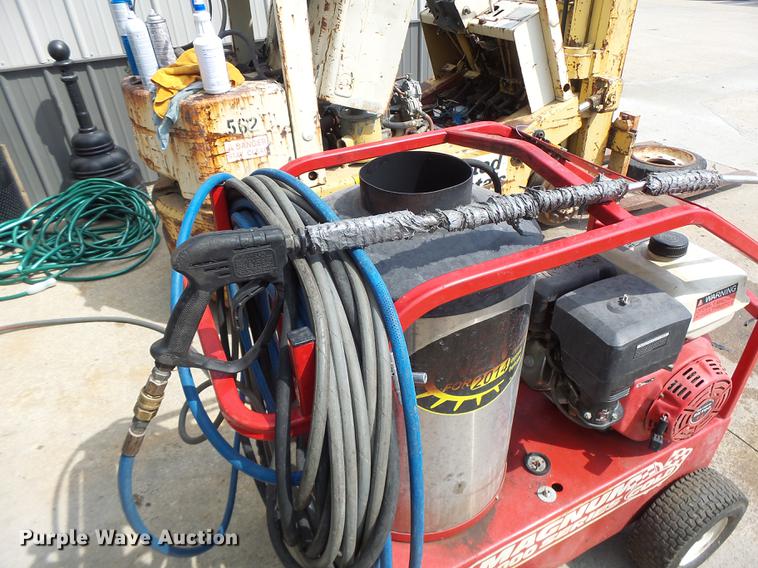 image for item DF9399 Magnum 4000 pressure washer