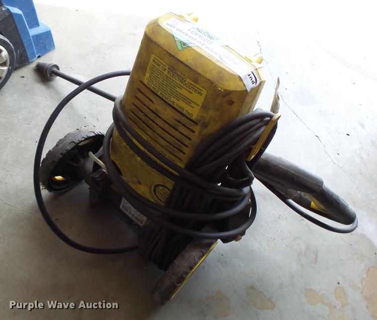image for item DF9401 (2) electric power washers