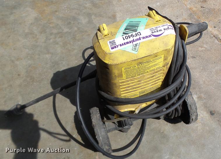 image for item DF9401 (2) electric power washers