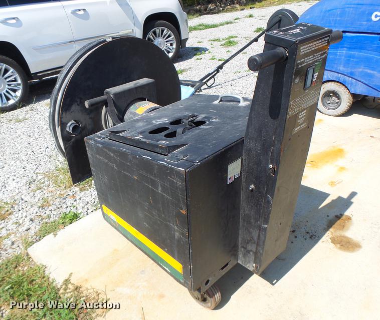 image for item DF9403 (4) NSS battery powered burnishers