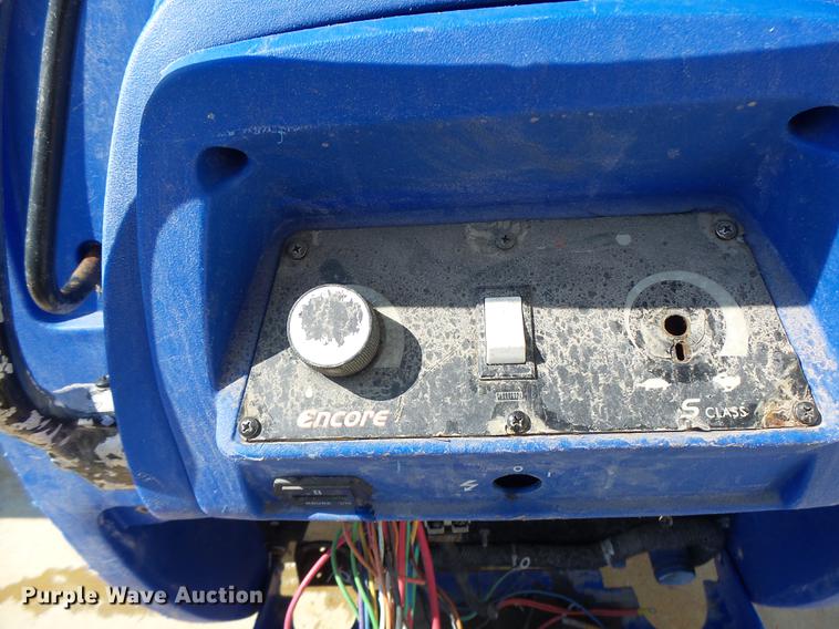 image for item DF9413 (2) floor scrubbers