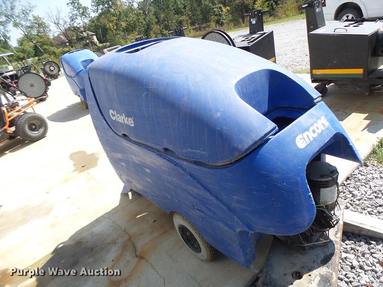 image for item DF9413 (2) floor scrubbers