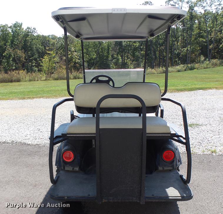 image for item DF9415 2015 Yamaha 2 Plus 2 golf cart