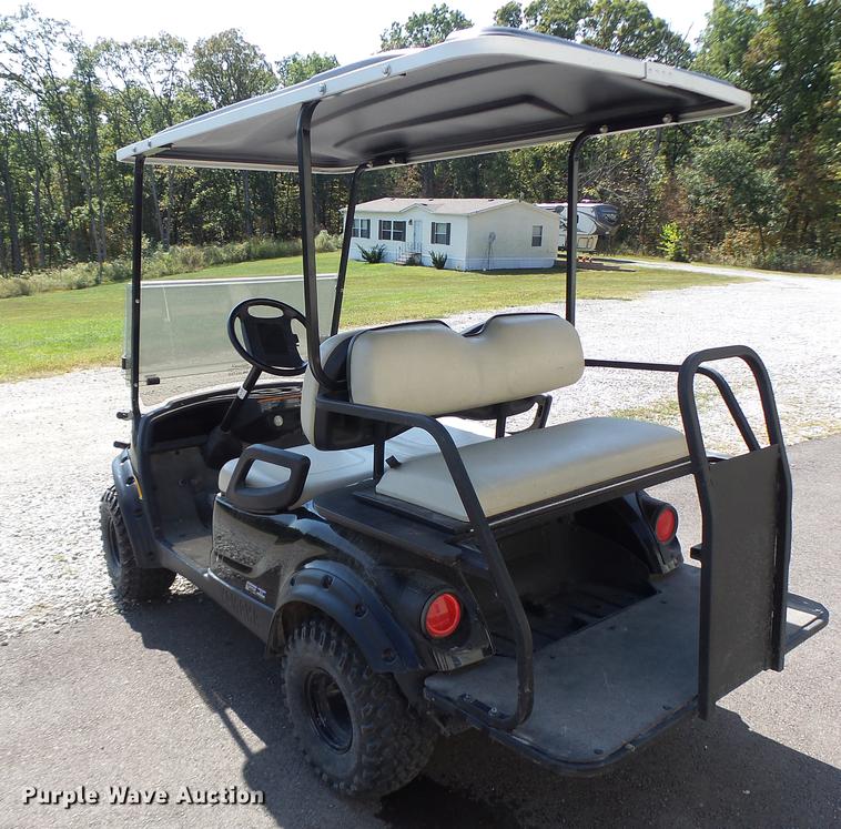 image for item DF9415 2015 Yamaha 2 Plus 2 golf cart