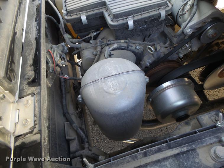 image for item DF9415 2015 Yamaha 2 Plus 2 golf cart