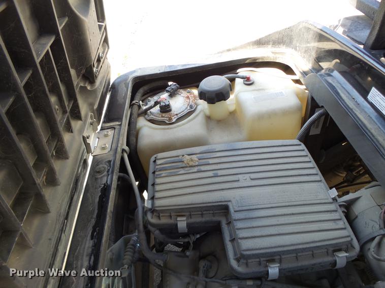 image for item DF9415 2015 Yamaha 2 Plus 2 golf cart