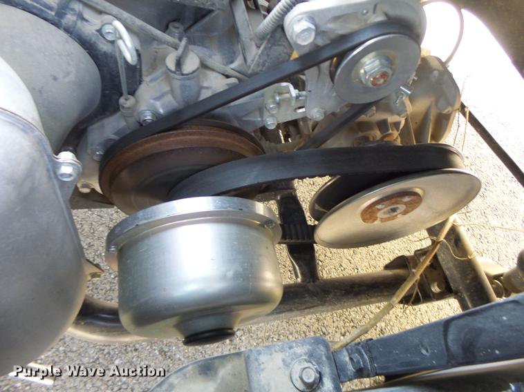 image for item DF9415 2015 Yamaha 2 Plus 2 golf cart