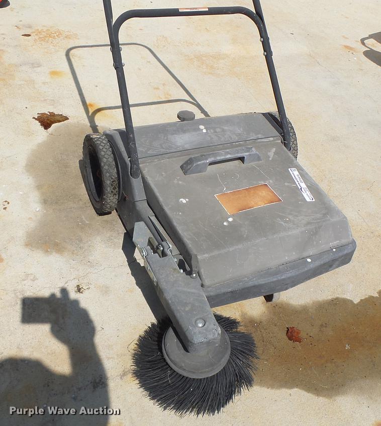 image for item DF9416 Floor sweeper