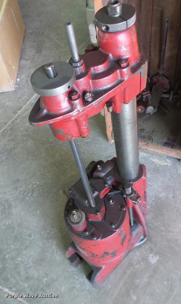 Van Norman Perfecto boring bar in Columbia, MO Item DF9445 sold