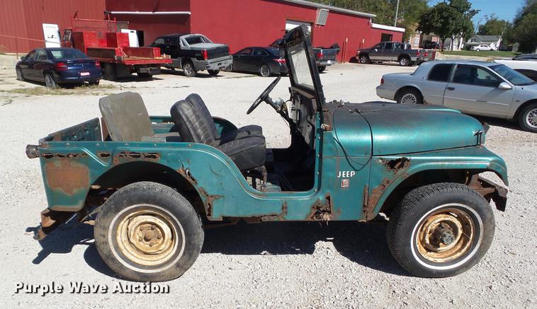 image for item DH9459 1966 Kaiser Jeep