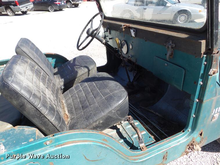 image for item DH9459 1966 Kaiser Jeep