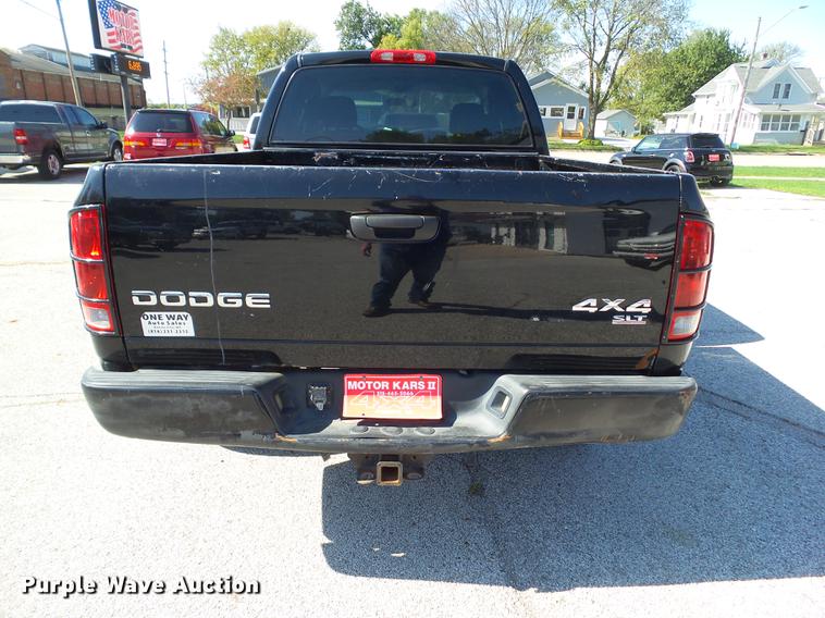 image for item DH9471 2004 Dodge Ram 1500 Quad Cab pickup truck