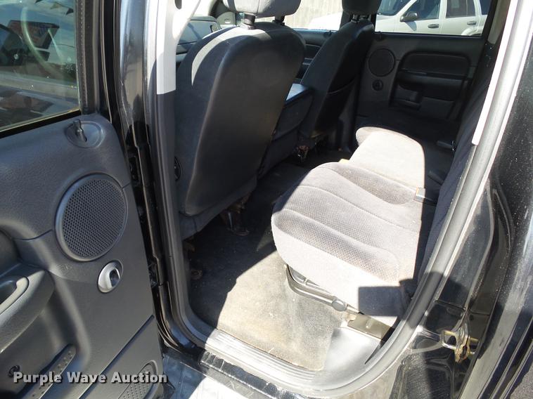 image for item DH9471 2004 Dodge Ram 1500 Quad Cab pickup truck