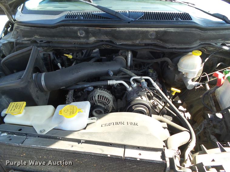 image for item DH9471 2004 Dodge Ram 1500 Quad Cab pickup truck