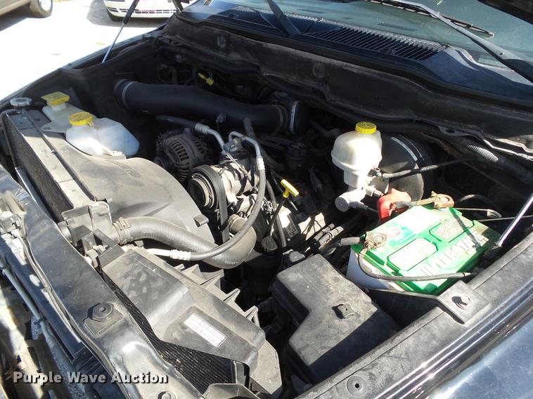 image for item DH9471 2004 Dodge Ram 1500 Quad Cab pickup truck