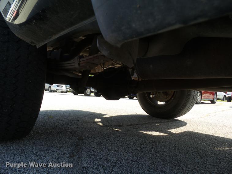 image for item DH9471 2004 Dodge Ram 1500 Quad Cab pickup truck