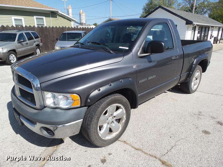 image for item DH9472 2003 Dodge Ram 1500 pickup truck