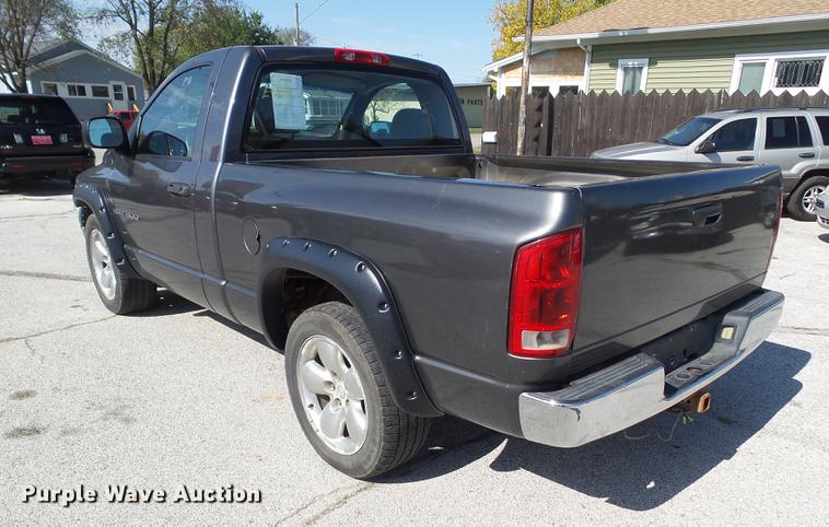 image for item DH9472 2003 Dodge Ram 1500 pickup truck
