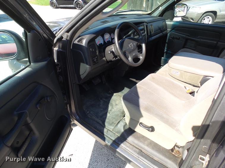 image for item DH9472 2003 Dodge Ram 1500 pickup truck