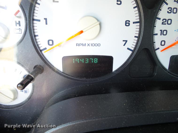 image for item DH9472 2003 Dodge Ram 1500 pickup truck