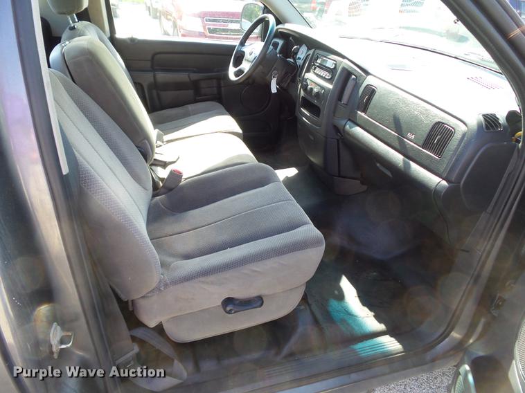 image for item DH9472 2003 Dodge Ram 1500 pickup truck