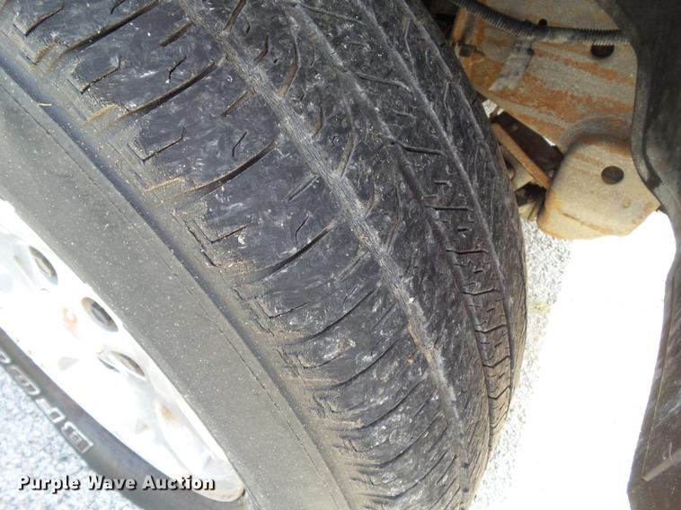 image for item DH9474 2004 GMC Yukon SUV