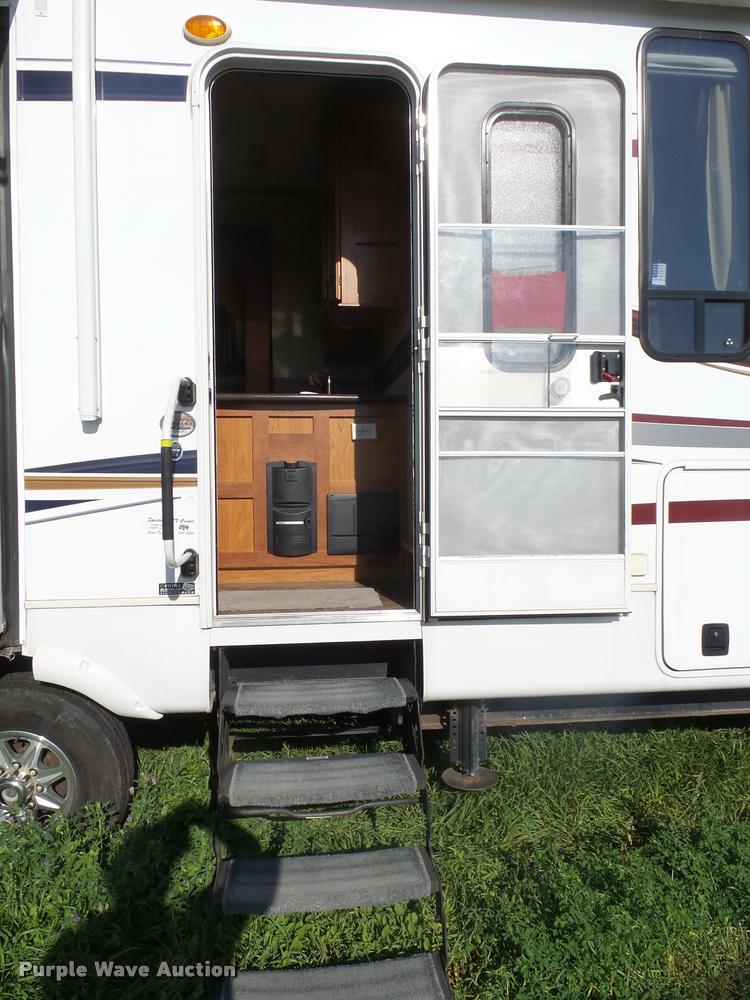 image for item DH9713 2013 Keystone Montana camper