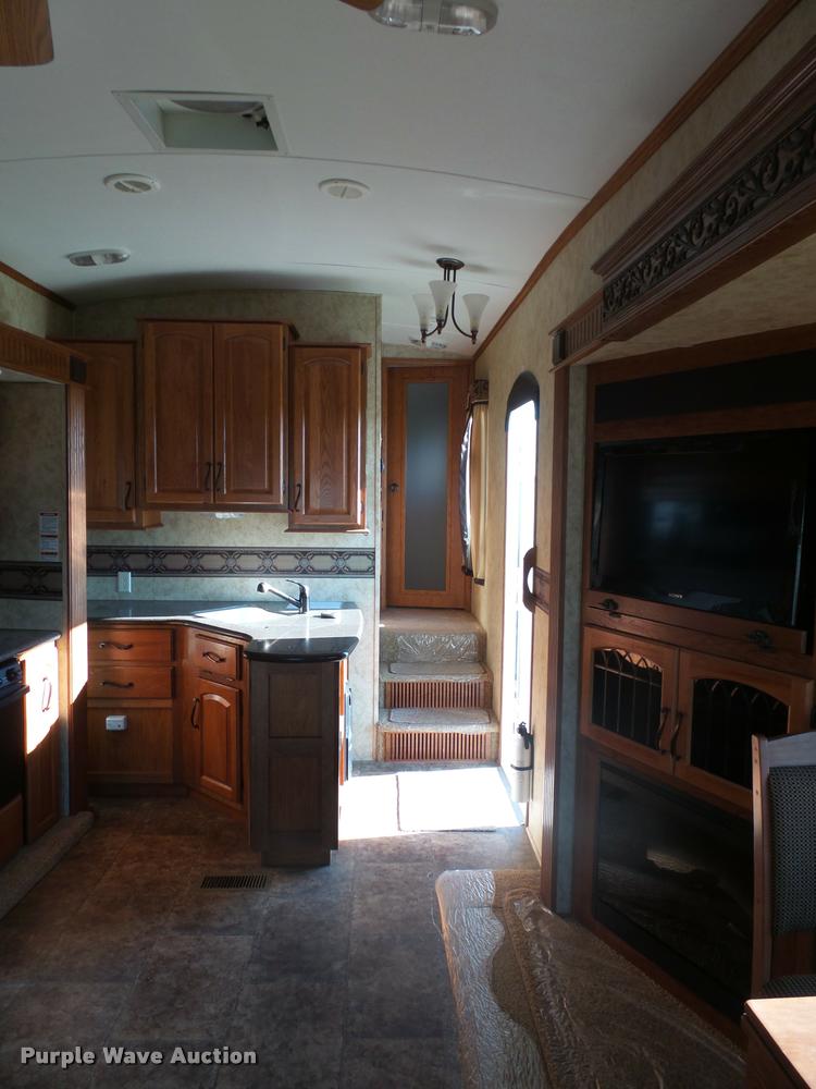 image for item DH9713 2013 Keystone Montana camper