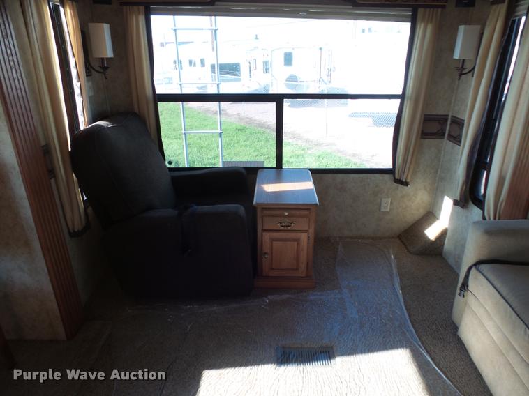 image for item DH9713 2013 Keystone Montana camper