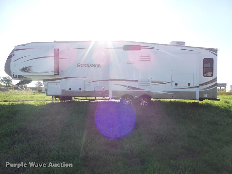 image for item DH9714 2013 Sundance 3310CL camper