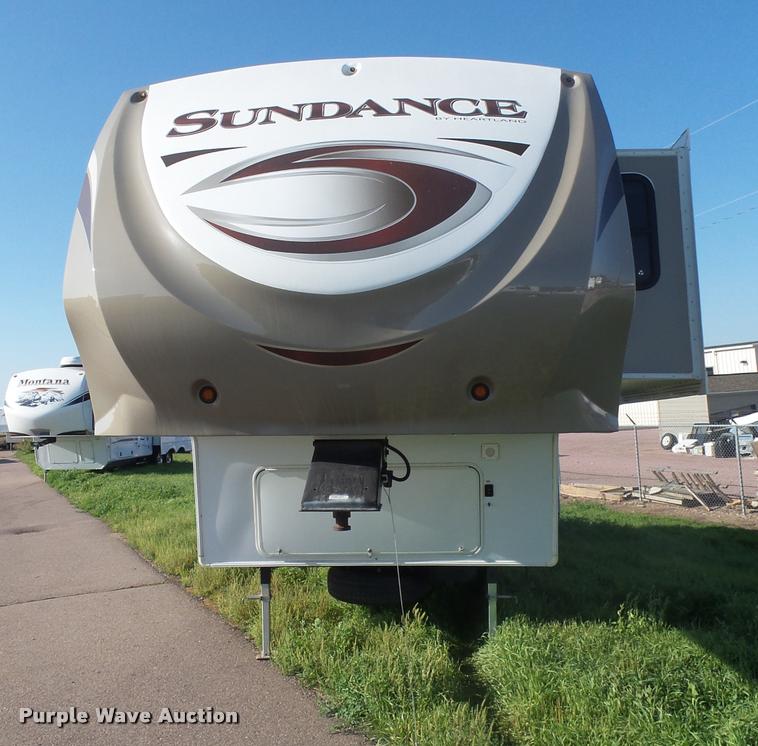 image for item DH9714 2013 Sundance 3310CL camper