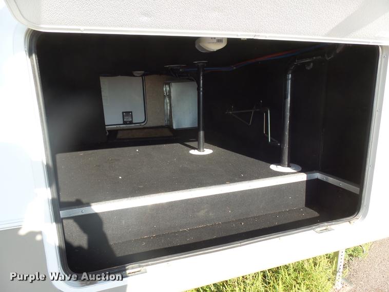 image for item DH9714 2013 Sundance 3310CL camper