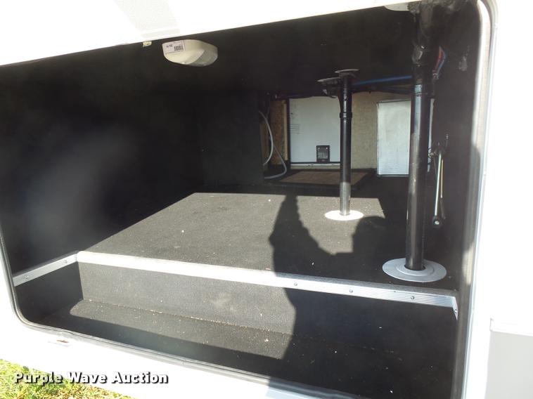 image for item DH9714 2013 Sundance 3310CL camper