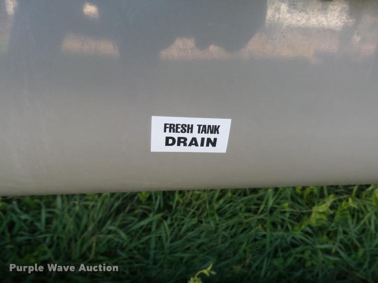 image for item DH9714 2013 Sundance 3310CL camper