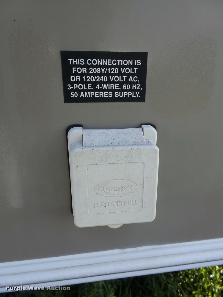 image for item DH9714 2013 Sundance 3310CL camper