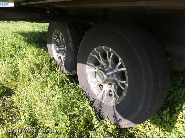 image for item DH9714 2013 Sundance 3310CL camper