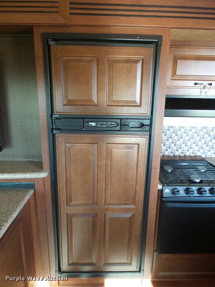 image for item DH9714 2013 Sundance 3310CL camper