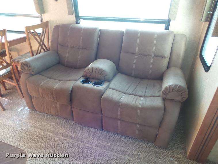 image for item DH9714 2013 Sundance 3310CL camper